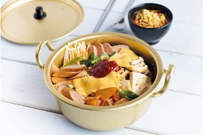 Budae Jjigae: Korean Army Stew