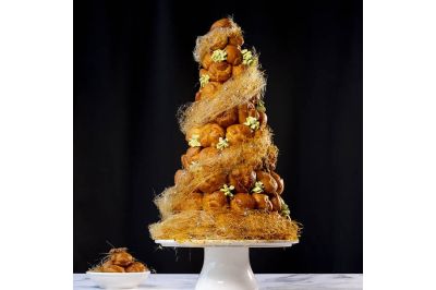 Croquembouche with Matcha Filling