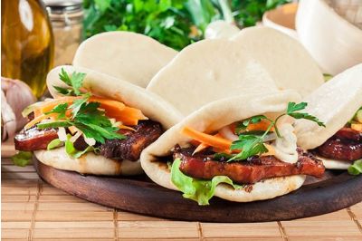 Gua Bao: Taiwanese Pork Belly Steamed Buns