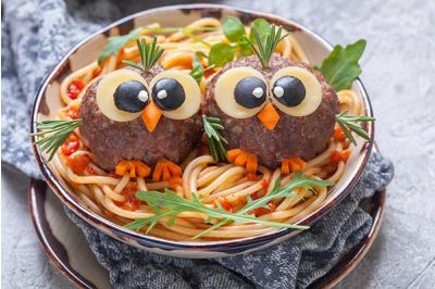 Pasta With Meatballs In Tomato Sauce