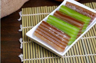 Kue Lapis: Indonesian Steamed Rice Layer Cake