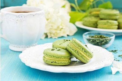 Matcha Macarons with White Chocolate Ganache