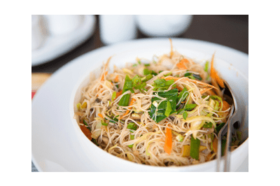 鸡肉炒米粉 / Rice Noodles With Chicken