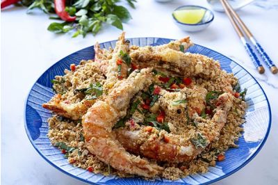 Crispy Prawns with Stir-Fried Grains